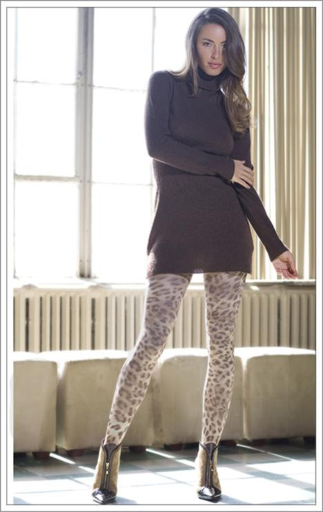 Desenli ve renkli bacaklar heyecanlandırıyor