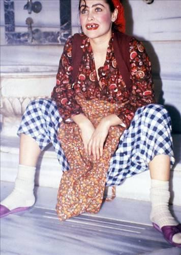 Ünlülerin maziden kareleri