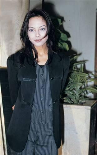 Ünlülerin maziden kareleri