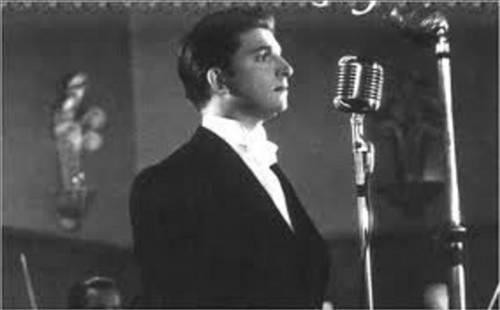 Ünlülerin maziden kareleri