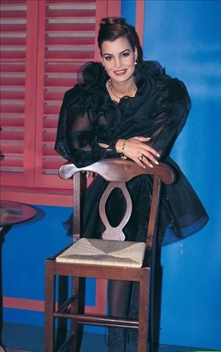 Ünlülerin maziden kareleri