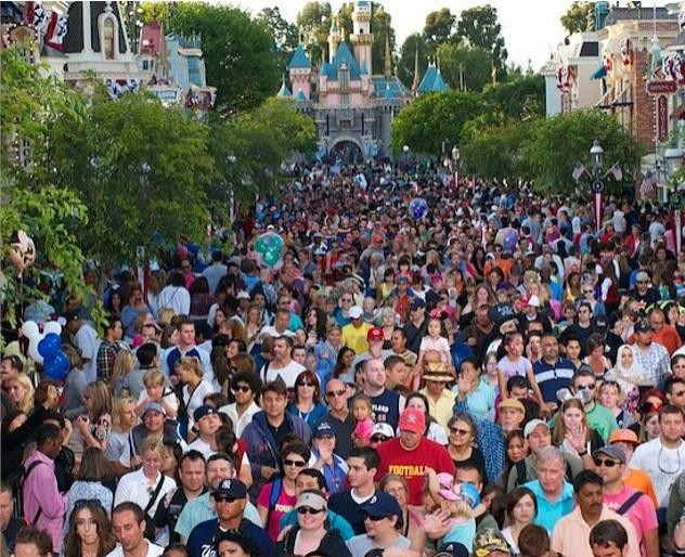 Turistik Gezilerde Hayaller ve Gerçekler