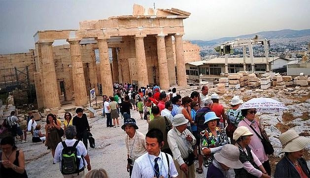 Turistik Gezilerde Hayaller ve Gerçekler