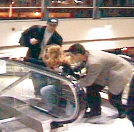 Ünlüler de düşer