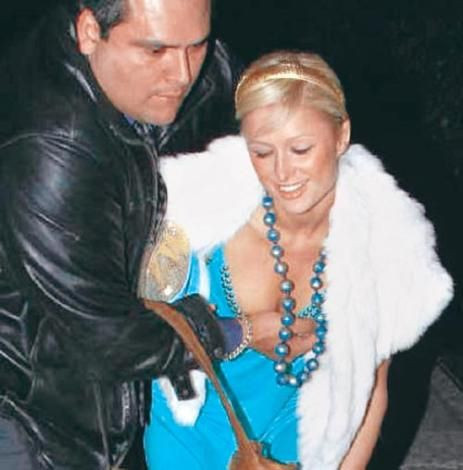 Ünlüler de düşer