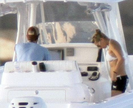 Anna Kournikova Maxime soyundu