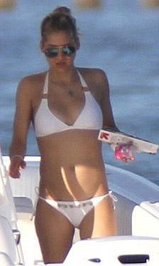 Anna Kournikova Maxime soyundu