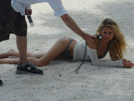 Anna Kournikova Maxime soyundu