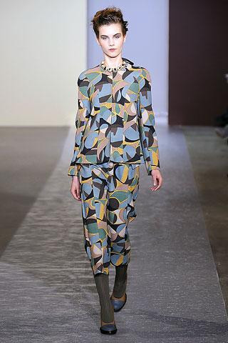 Grafik desenler nasıl giyilir