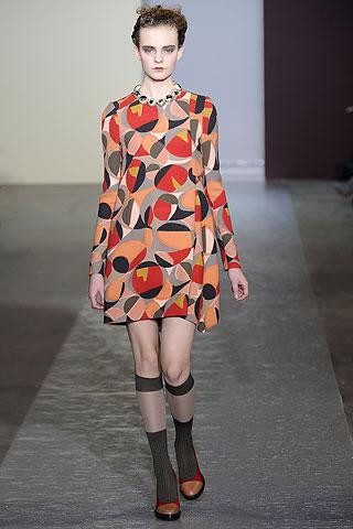 Grafik desenler nasıl giyilir