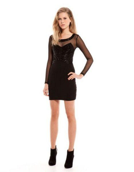 Yılbaşı için parti elbiseleri