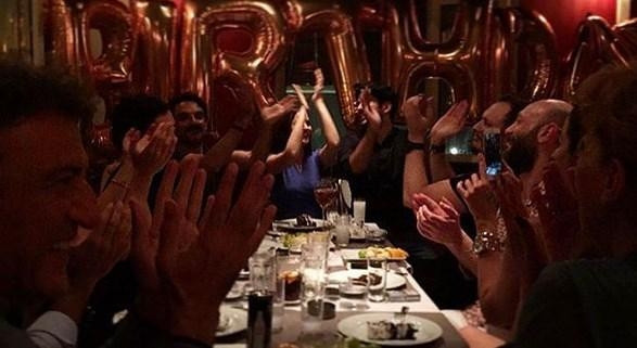 Ünlülerin Sosyal Medya Paylaşımları Ünlülerin Sosyal Medya Paylaşımları