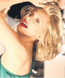 Ünlülerin şaşırtan imajları Ünlülerin şaşırtan imajları