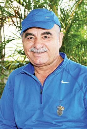 SANATTAN KAZANDIĞINI TİCARETE YATIRDI