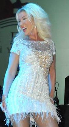 ÜNLÜ GECE KULÜBÜNÜ SATIN ALDI