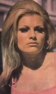 Ünlülerin gençlik halleri Ünlülerin gençlik halleri