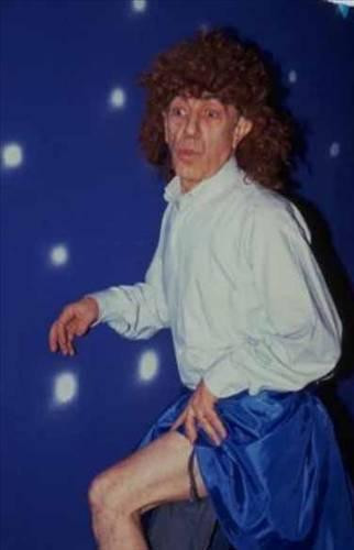 Ünlülerin gençlik halleri Ünlülerin gençlik halleri