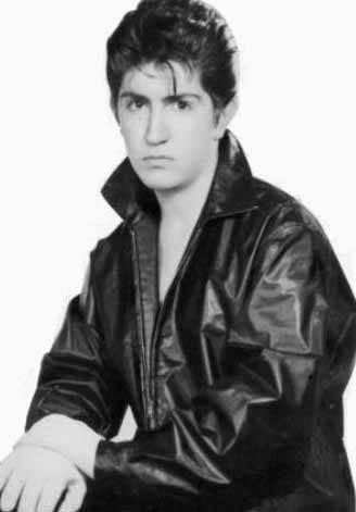 Ünlülerin gençlik halleri Ünlülerin gençlik halleri