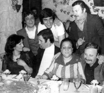 Ünlülerin gençlik halleri Ünlülerin gençlik halleri