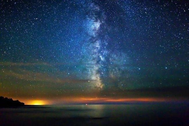 Ontario, Kanadadan Samanyolu Galaksisi manzarası