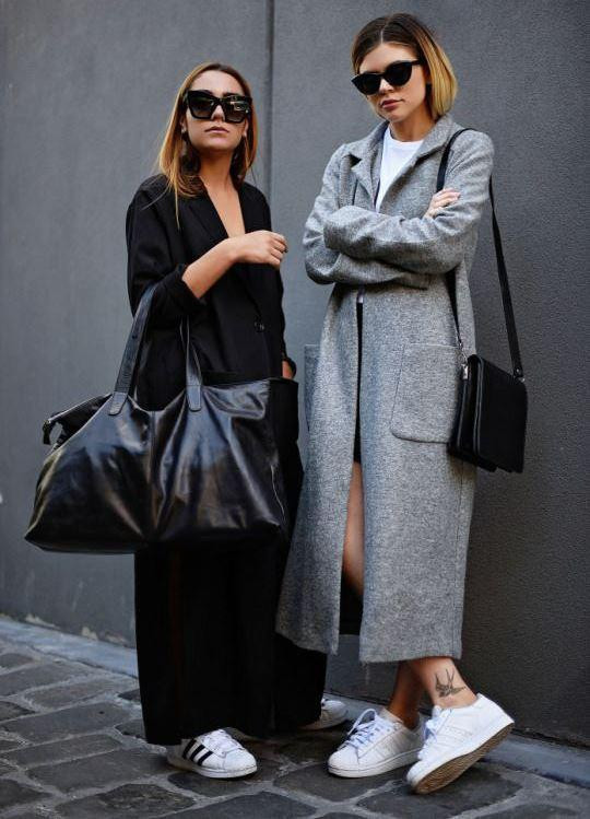 Spor Ayakkabı ve Kaban Kombin Önerileri