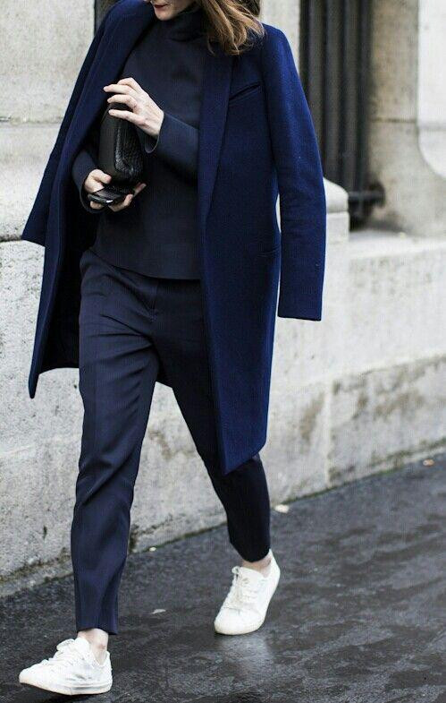 Spor Ayakkabı ve Kaban Kombin Önerileri