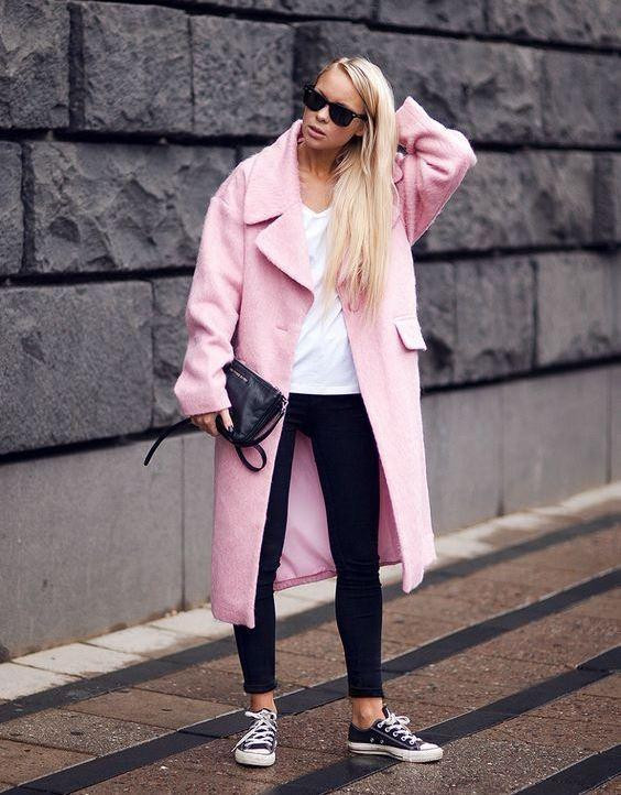 Spor Ayakkabı ve Kaban Kombin Önerileri