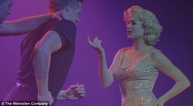 Michelle Williamsdan Marilyn Monroe pozları