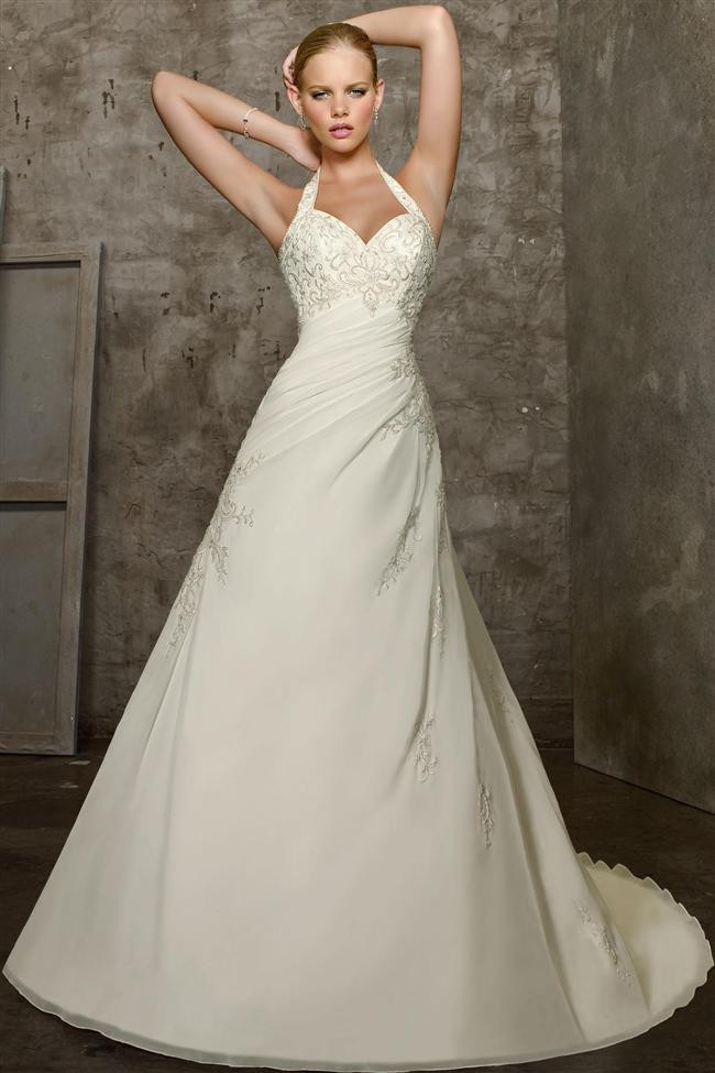 2016 Askılı Gelinlik Modelleri 2016 Askılı Gelinlik Modelleri