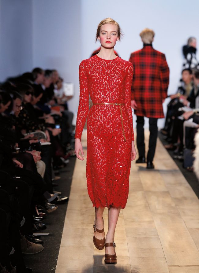 Vazgeçilmez Kırmızı Elbiseler