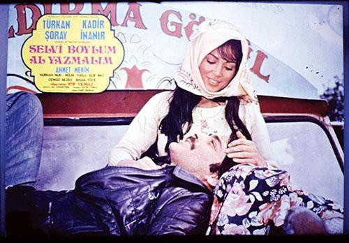 Selvi Boylum Al Yazmalım Selvi Boylum Al Yazmalım