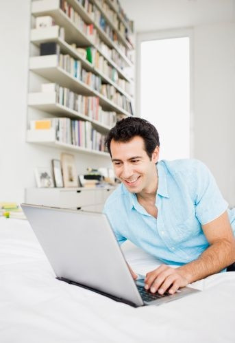 2) İNTERNET ALIŞKANLIKLARININ SEVGİYLE İLGİSİ YOKTUR