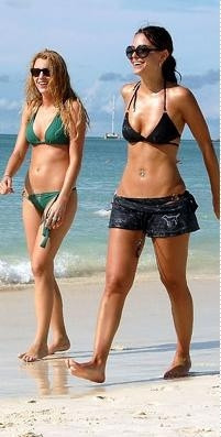 Bikini seçerken ünlülerden ilham alın