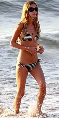 Bikini seçerken ünlülerden ilham alın
