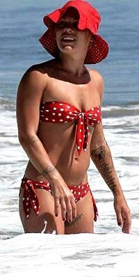 Bikini seçerken ünlülerden ilham alın