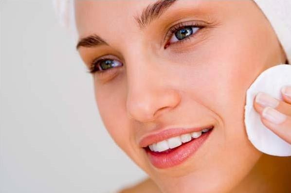 Makyajınızı temizlemeden uyumayın