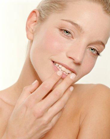 Renksiz dudaklar Renksiz dudaklar