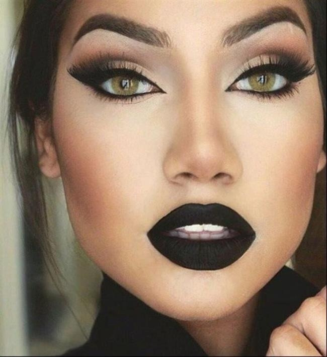 Modern Gotik Makyaj