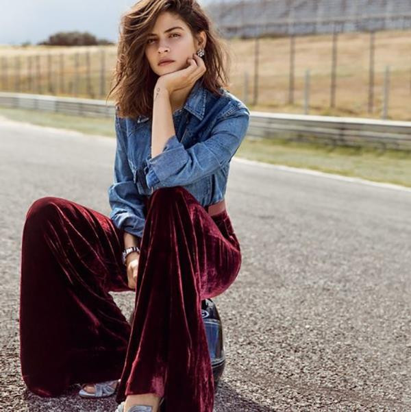 Sezonun Trendi Kadife Kıyafetler