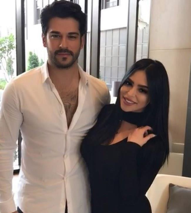 Sosyal Medyada Ünlüler