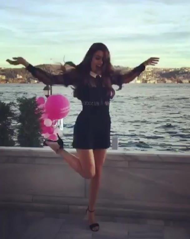 Sosyal Medyada Ünlüler