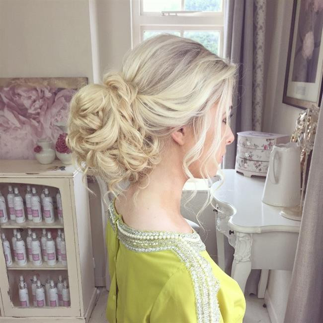 Yılbaşı Gecesi İçin Saç Modelleri