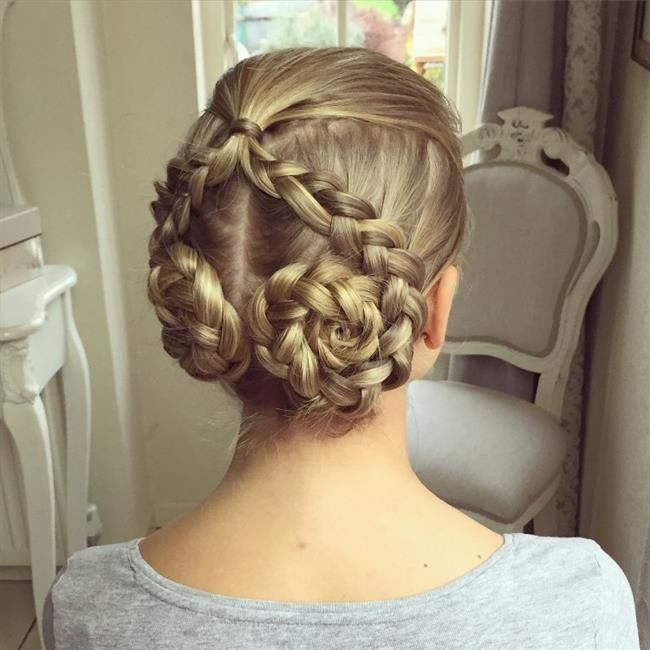 Yılbaşı Gecesi İçin Saç Modelleri