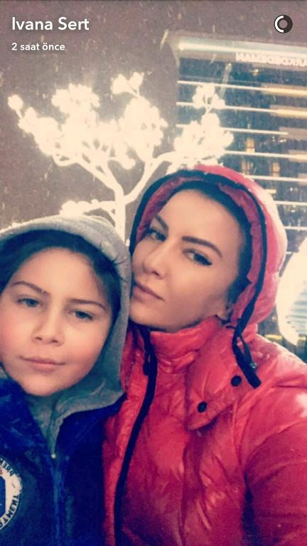 Ünlülerin İlginç Sosyal Medya Paylaşımları Ünlülerin İlginç Sosyal Medya Paylaşımları