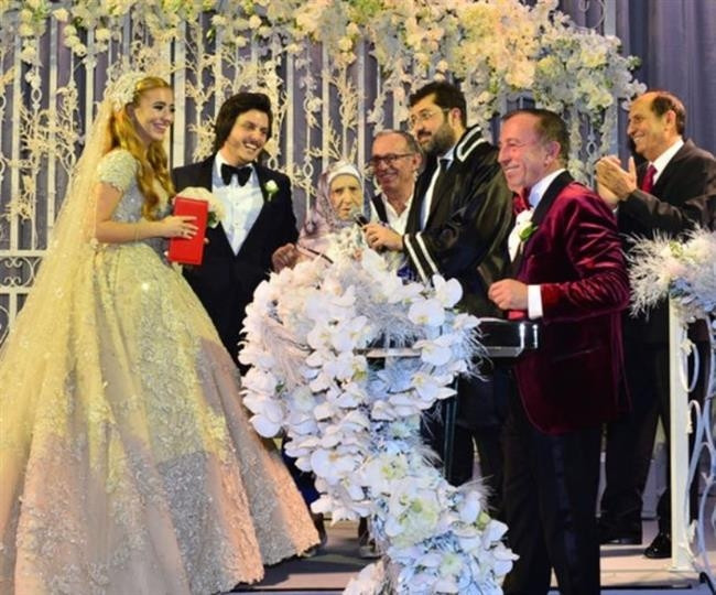 EVİME ADIM ATTIĞINDA ELİME TÜFEĞİ ALDIM