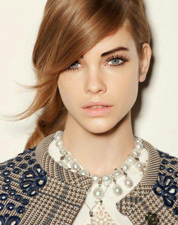 Makyajını Gündüzden Geceye Taşı Makyajını Gündüzden Geceye Taşı