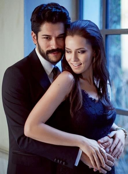 Fahriye Evcen ve Burak Özçivit Aşk Fotoğrafları
