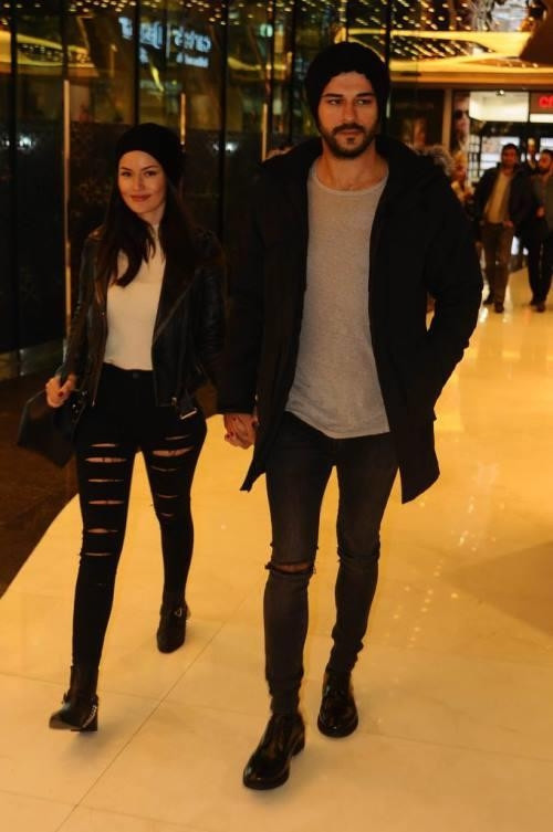 Fahriye Evcen ve Burak Özçivit Aşk Fotoğrafları