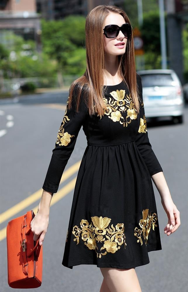 2017nin Nostaljik Trendi: İşleme Kıyafetler