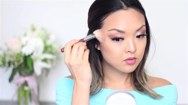 Yüzü İnce Gösteren Makyaj Hileleri Yüzü İnce Gösteren Makyaj Hileleri